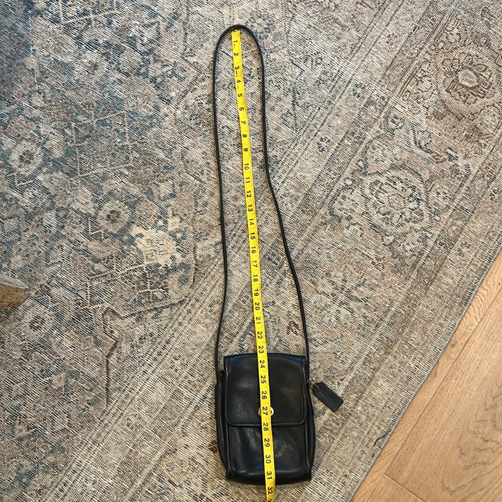 Vintage coach crossbody - Picture 5 of 13